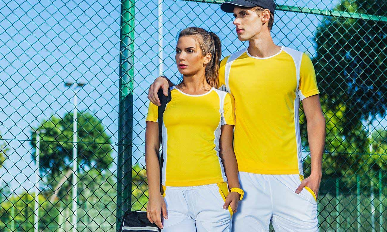 Broderie Stoiber T-shirts techniques jaune foncé blanc